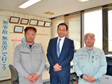 手応えを感じる左から鈴村、北澤、中山
